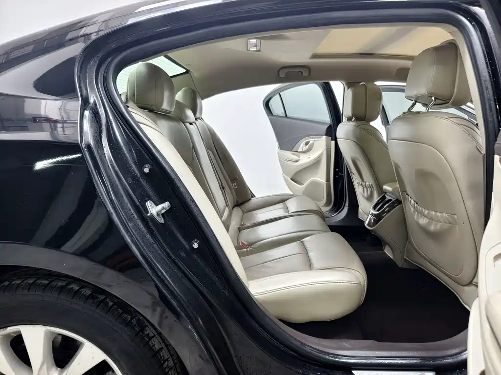 Buick LaCrosse — миниатюра 16