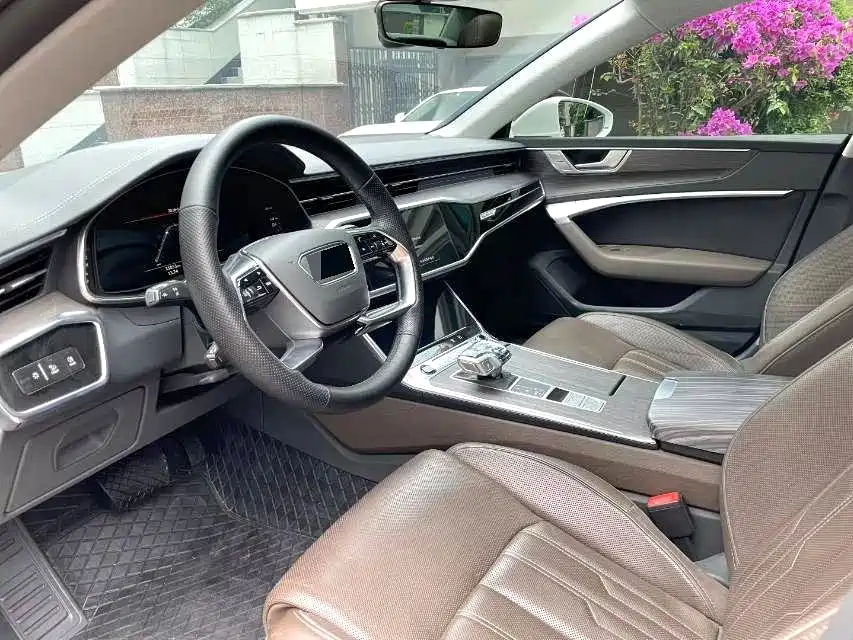 Audi A7L — миниатюра 3