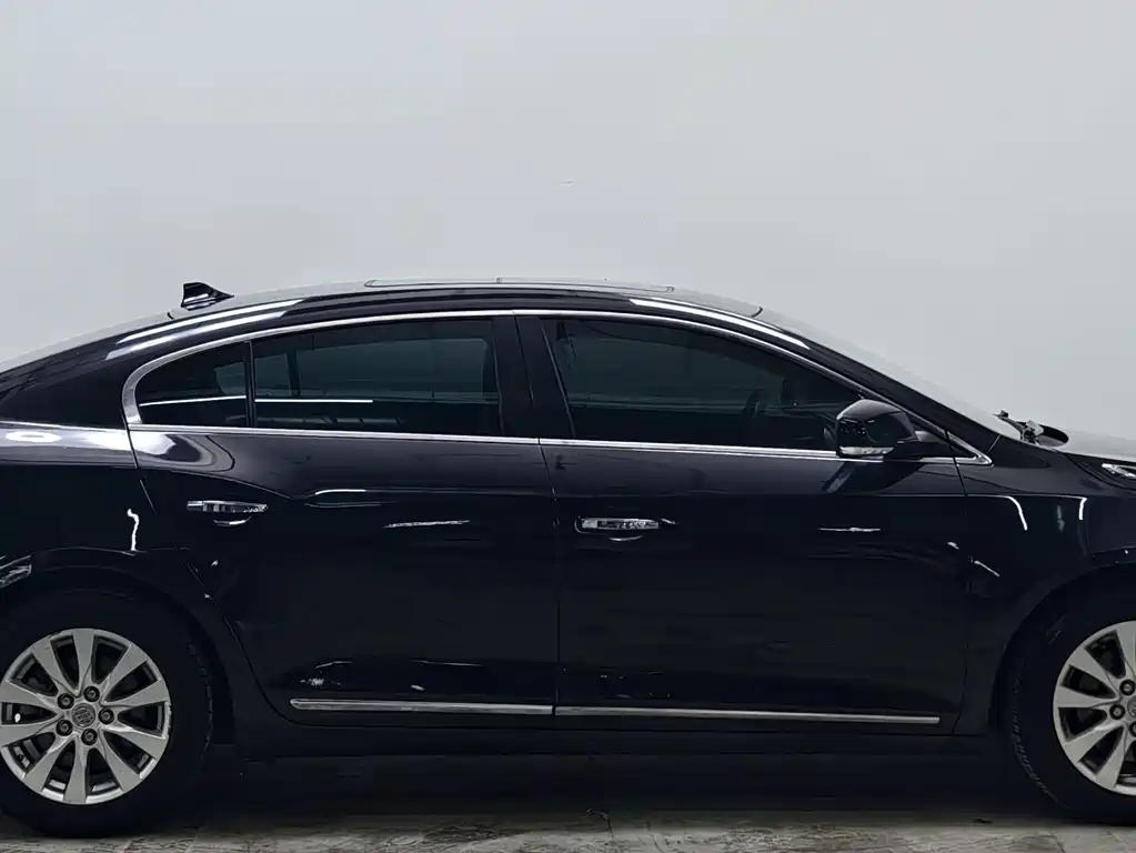 Buick LaCrosse — миниатюра 8