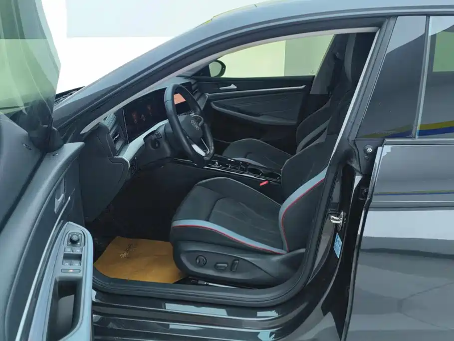 Volkswagen Lamando — миниатюра 9