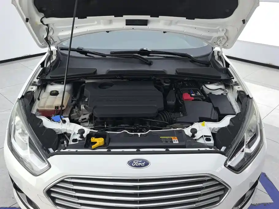Ford Escort — миниатюра 10