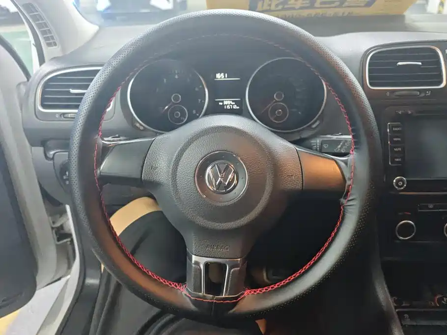 Volkswagen Golf — миниатюра 15