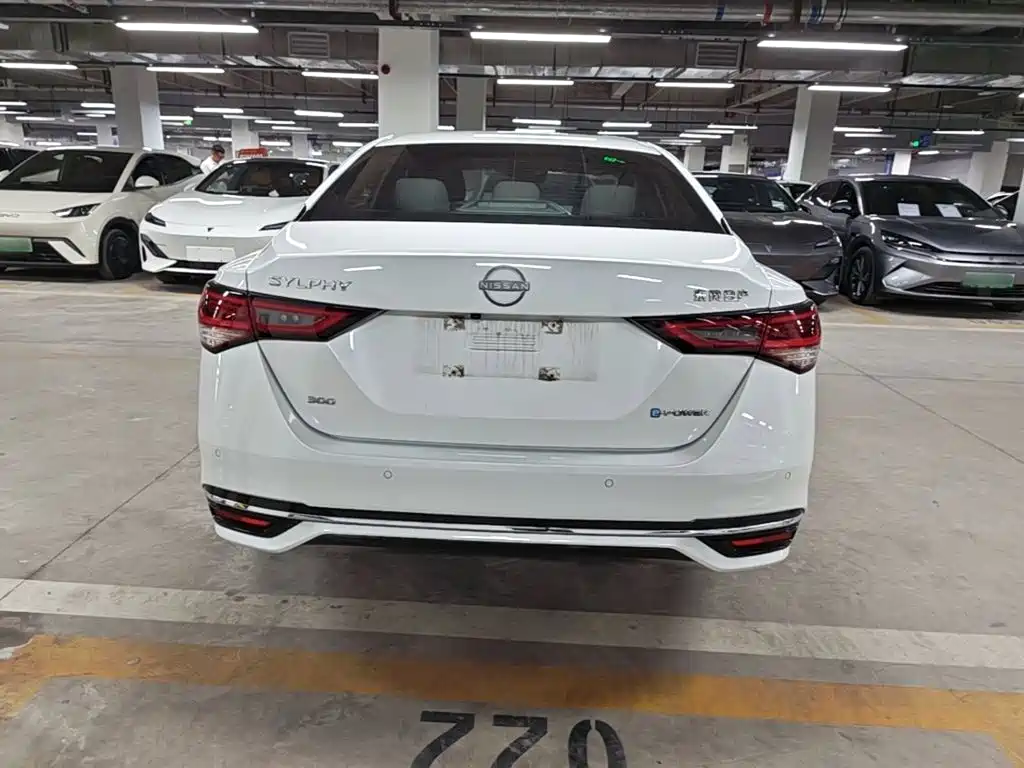 Nissan Sylphy — миниатюра 6
