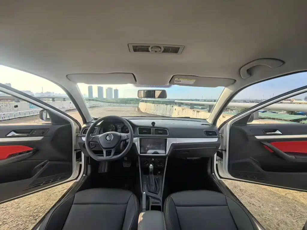 Volkswagen Lavida — миниатюра 6