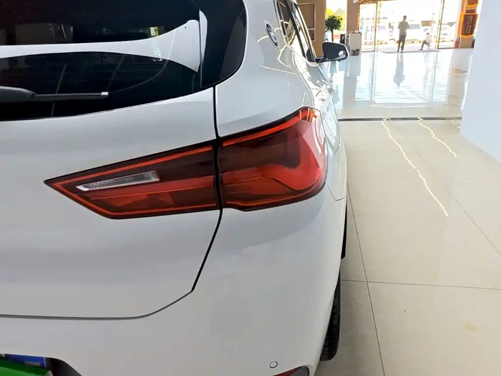 BMW X2 (Import) — миниатюра 8