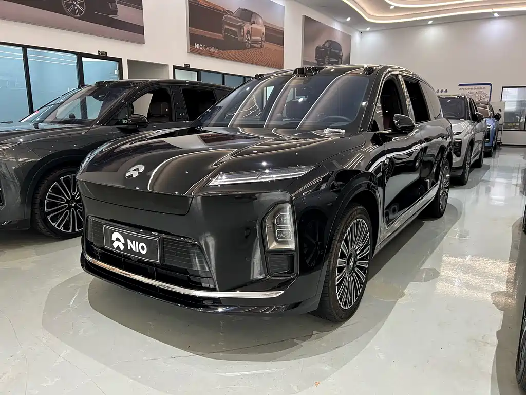 NIO ES8