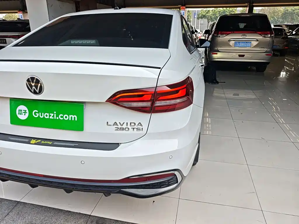 Volkswagen Lavida — миниатюра 24