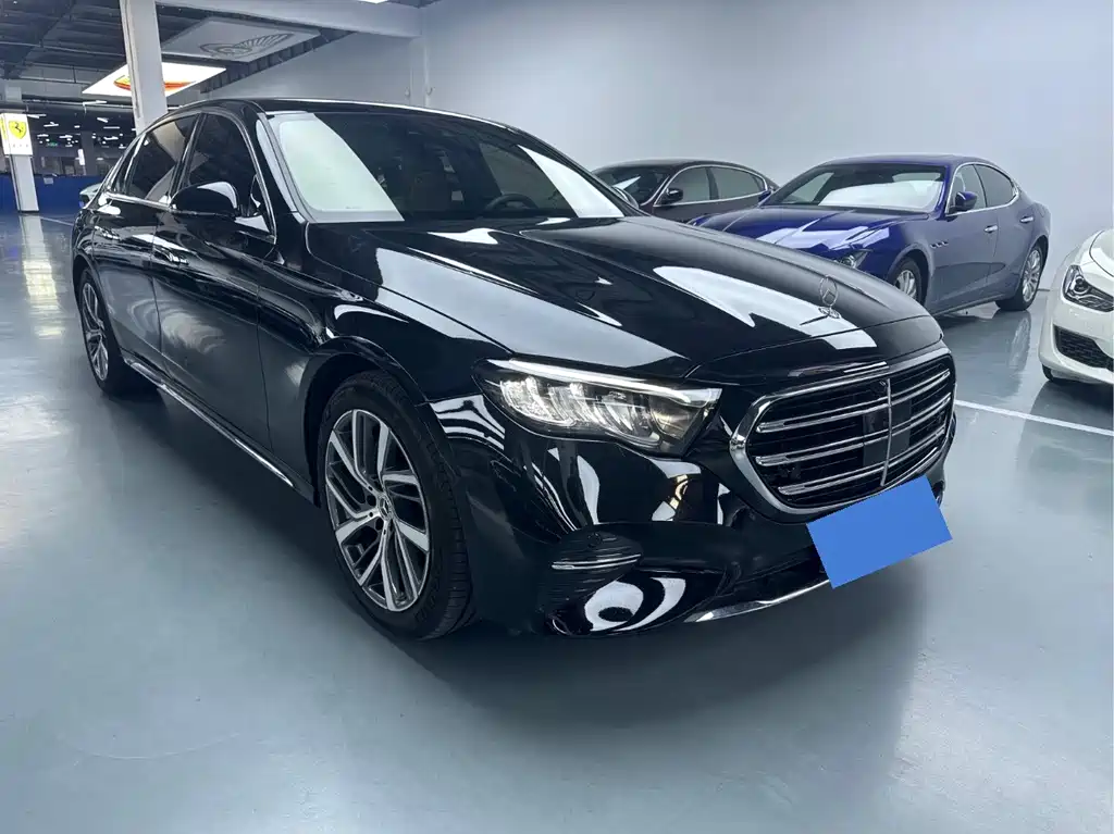 Mercedes-Benz E-Class — миниатюра 3