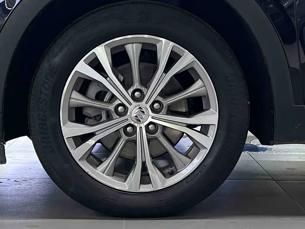 Buick Envision Plus Plus 2021 Plus 652T мест Luxury