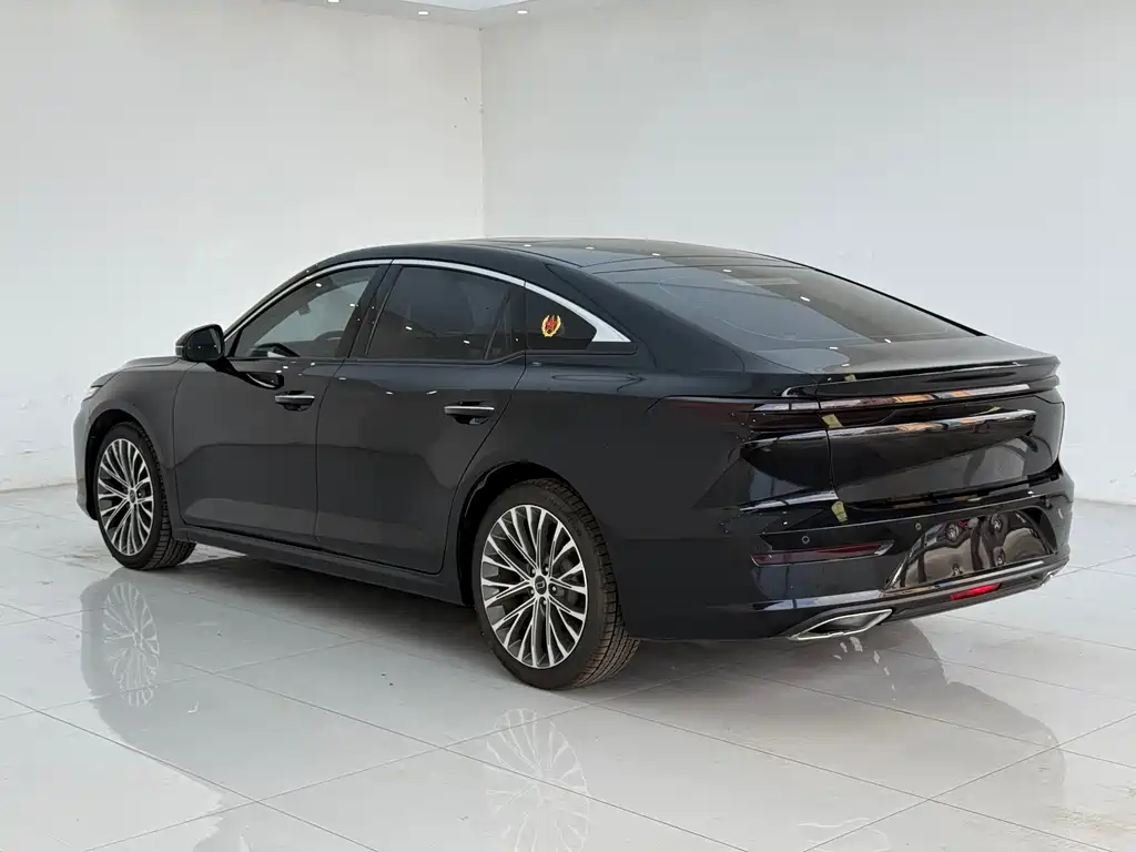Bestune B70 Dragon Edition 1.5T Leader Leap Type, фото 13