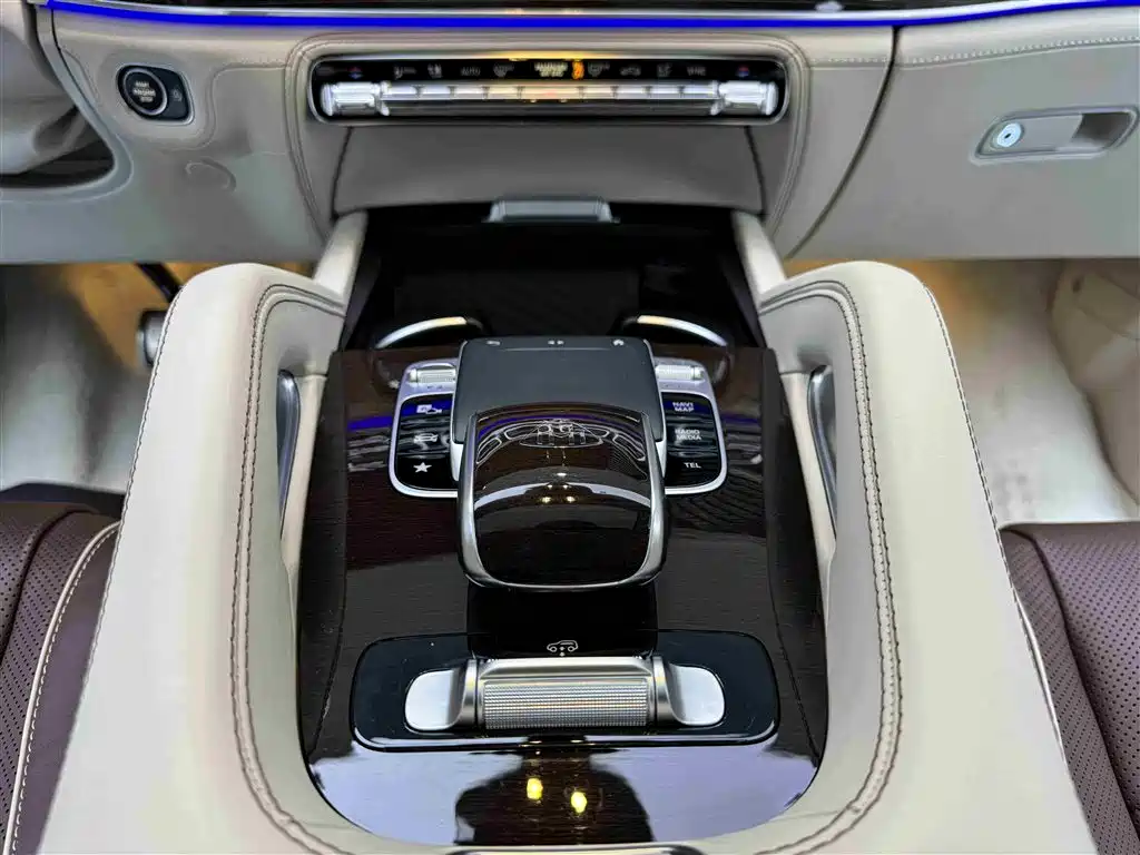 MERCEDES-BENZ MAYBACH GLS