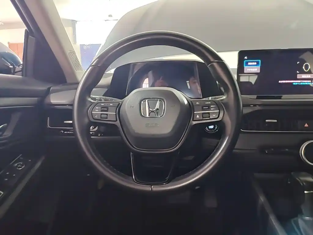 Honda Inspire — миниатюра 11
