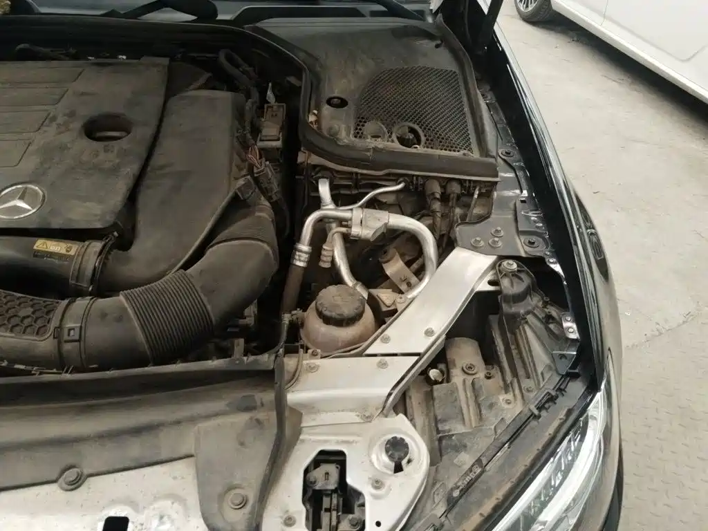 Mercedes-Benz E-Class — миниатюра 21