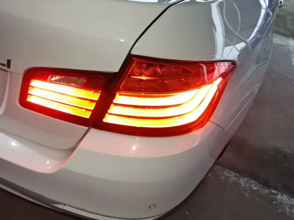 BMW 5 Series — миниатюра 8