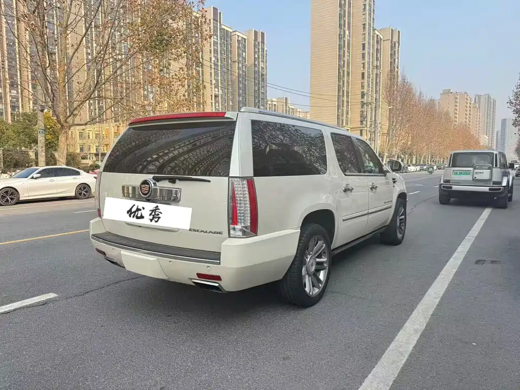 CADILLAC ESCALADE ESCALADE
