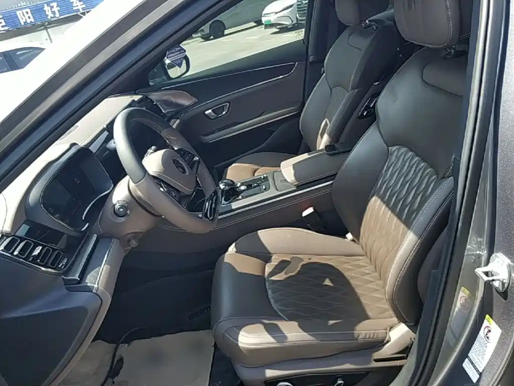 BYD Han — миниатюра 15