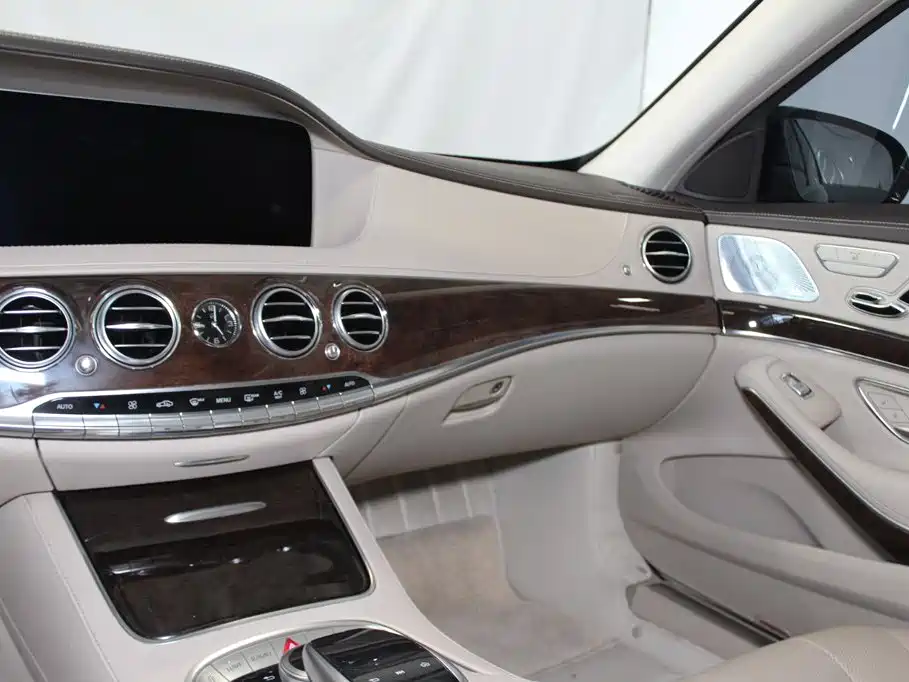 Mercedes-Benz S-Class — миниатюра 16