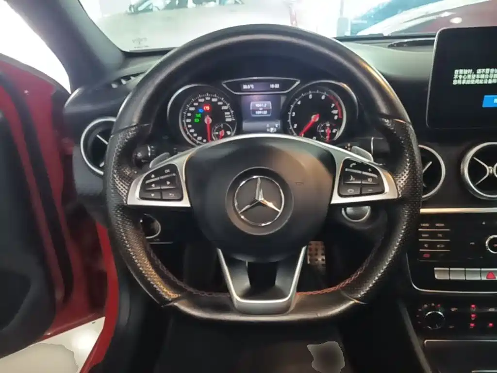 Mercedes-Benz A-Class (Import) — миниатюра 11