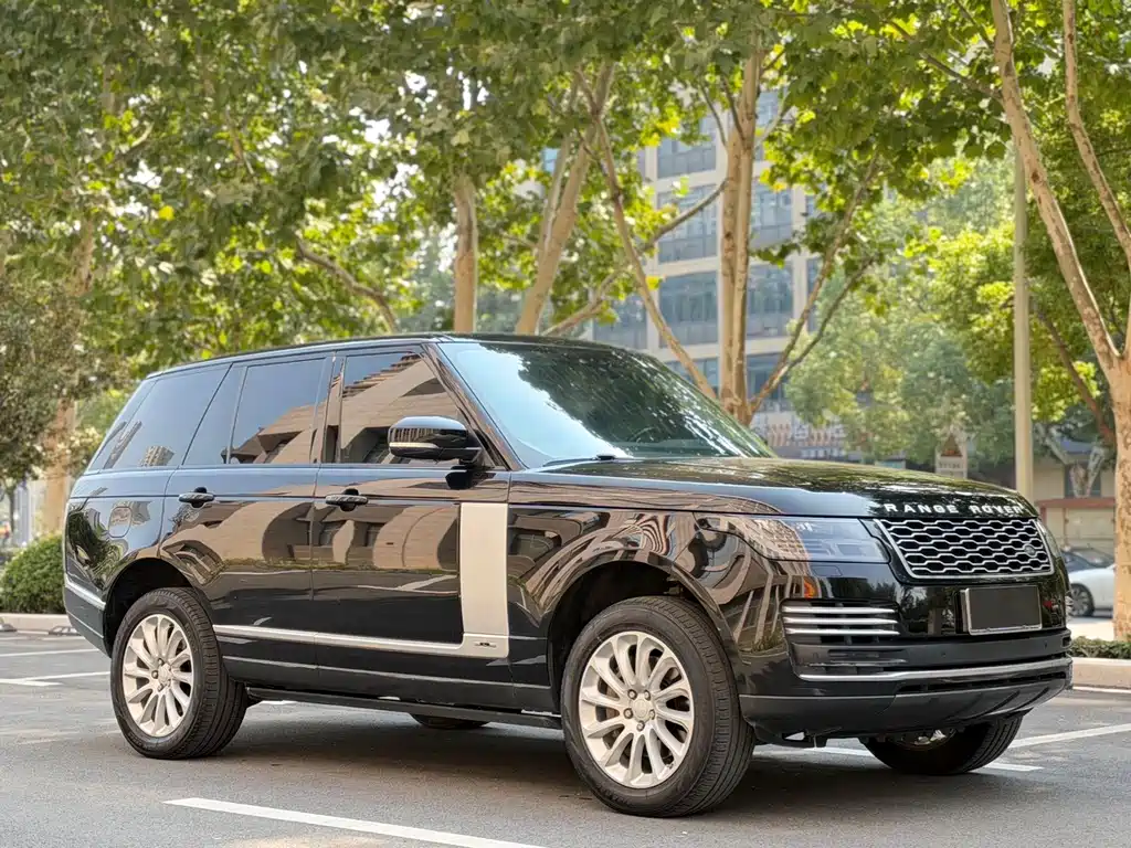 Land Rover Range Rover — миниатюра 3