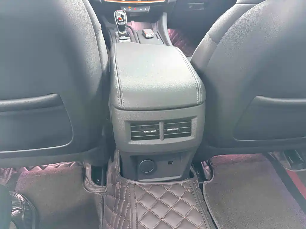 Cadillac CT5 — миниатюра 11