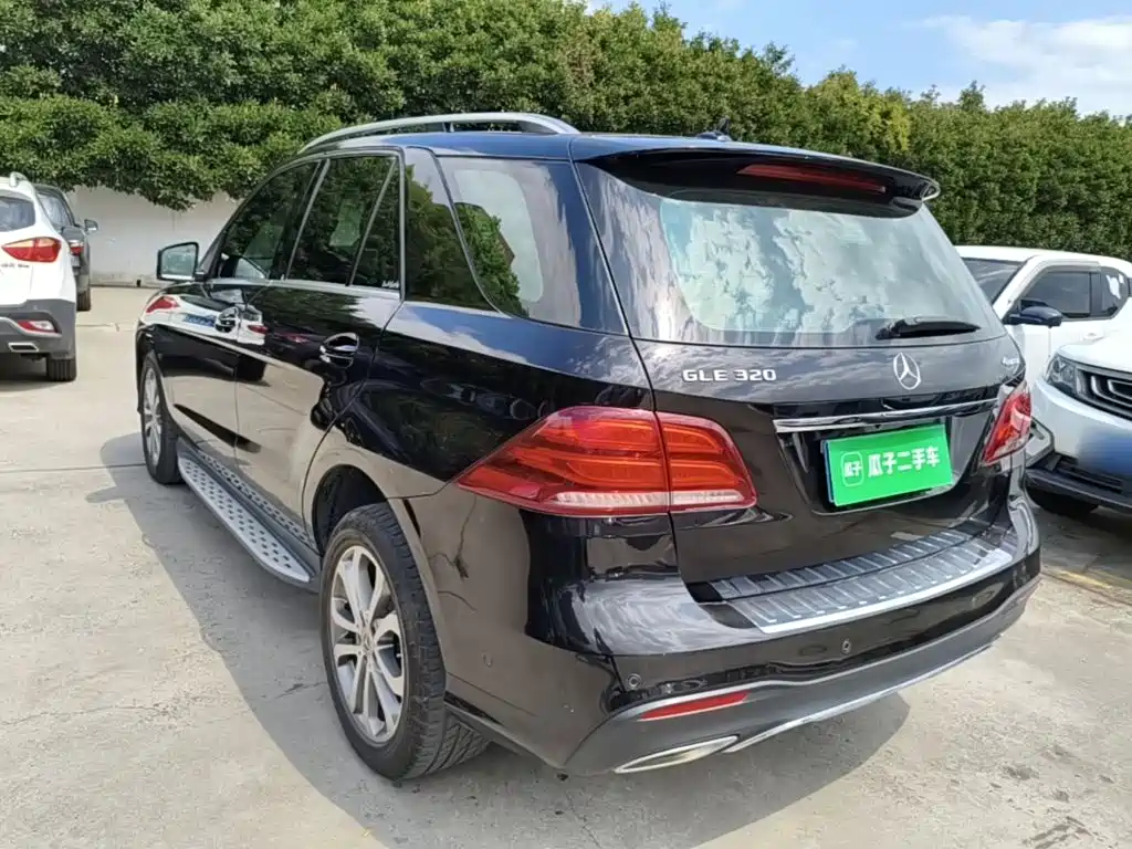 Mercedes-Benz GLE (Import) — миниатюра 5