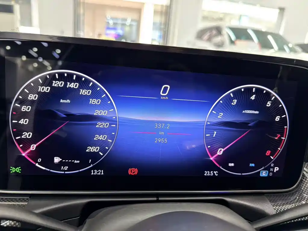 Mercedes-Benz C-Class — миниатюра 10