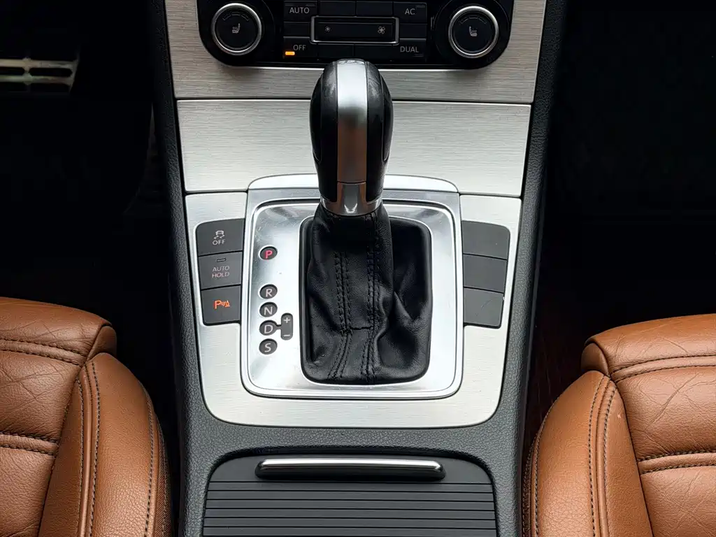 Volkswagen CC — миниатюра 13