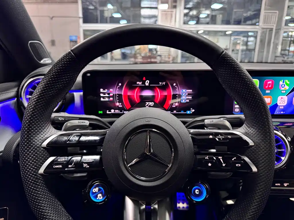 Mercedes-Benz A-Class AMG — миниатюра 12