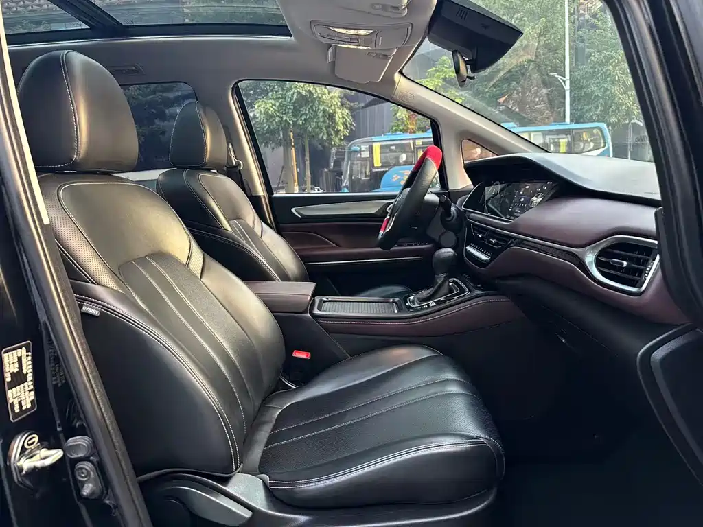 GAC Motor Trumpchi M6 — миниатюра 8