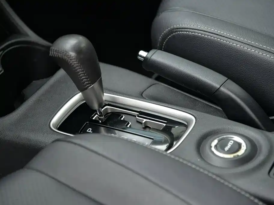Mitsubishi Outlander — миниатюра 8
