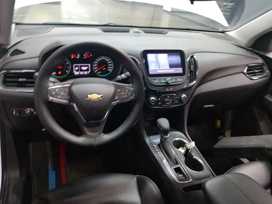Chevrolet Equinox — миниатюра 12
