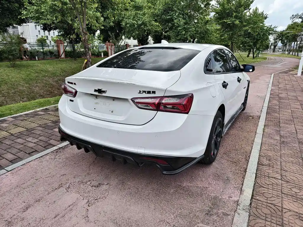 Chevrolet Malibu XL — миниатюра 8