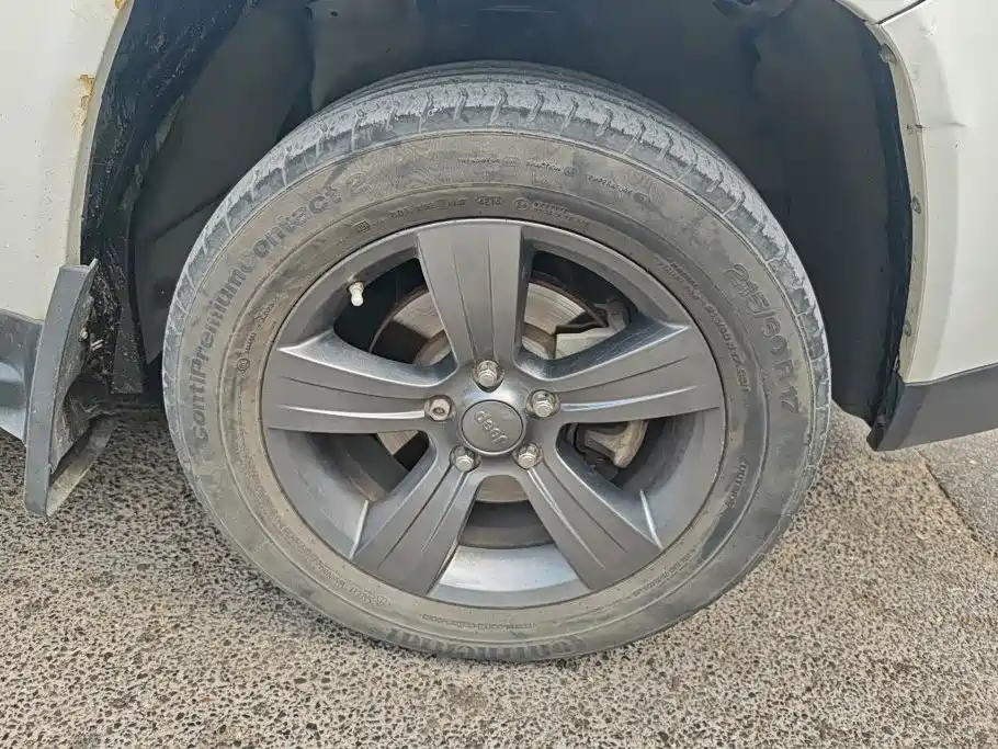 Jeep Compass (Import) — миниатюра 6