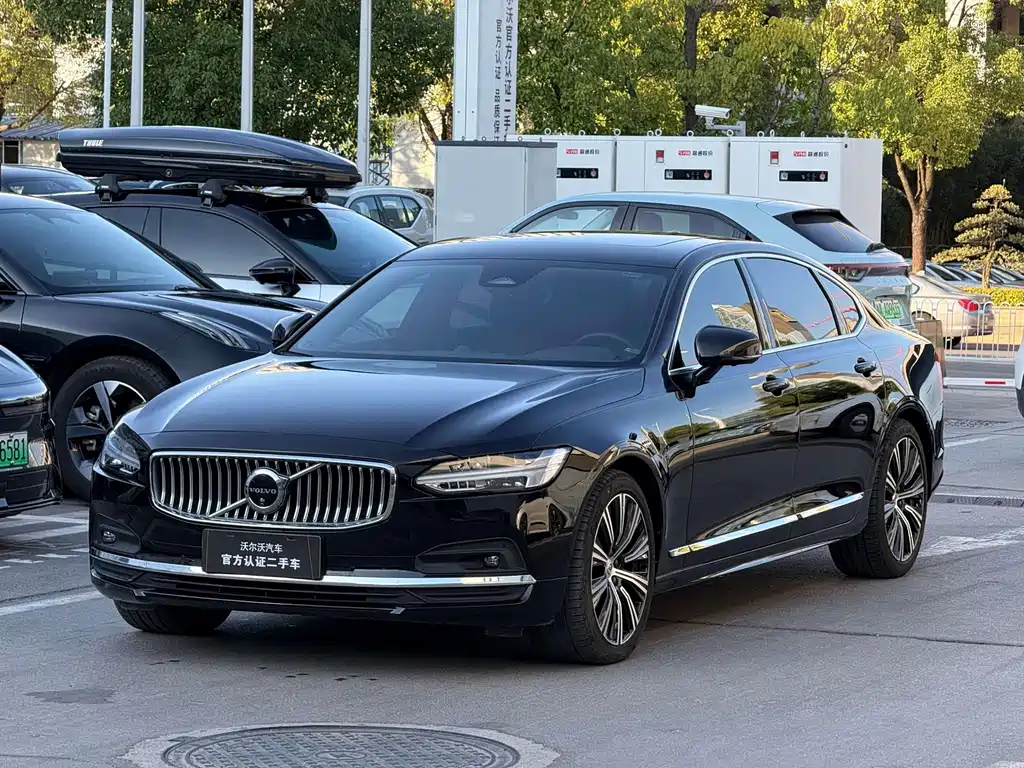 Volvo S90 2023