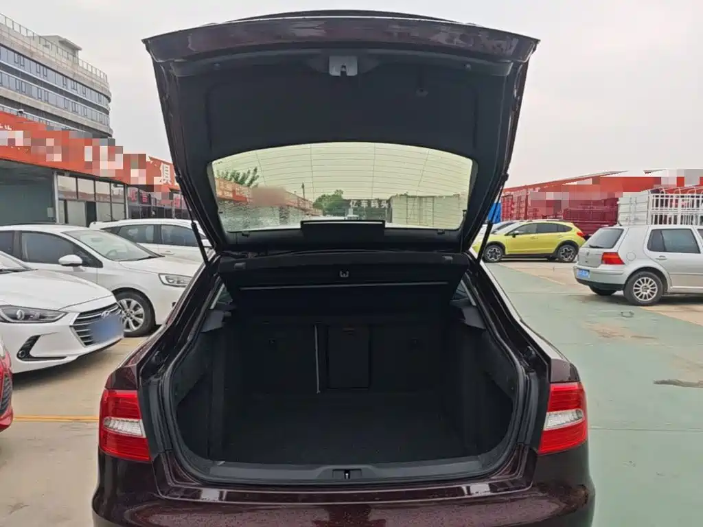 Skoda Superb — миниатюра 19