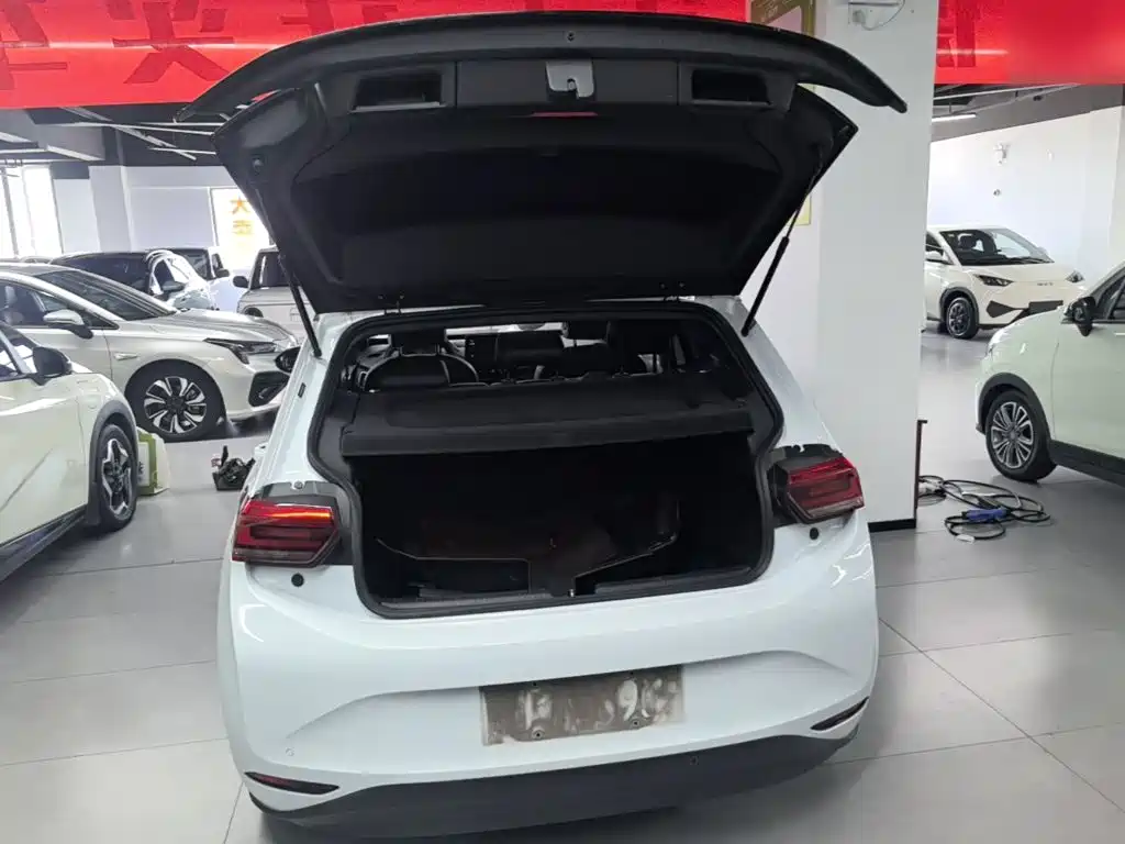 Volkswagen ID.3 — миниатюра 19