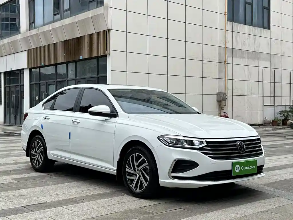 Volkswagen Lavida — миниатюра 4