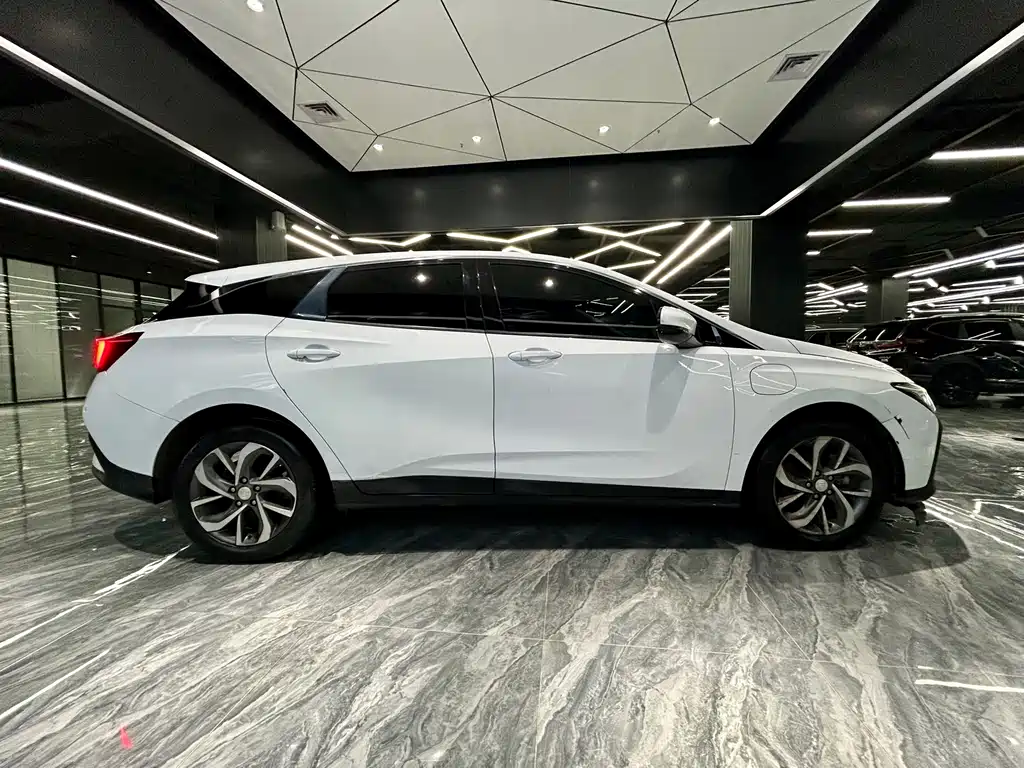 BUICK SLIGHTLY BLUE 6