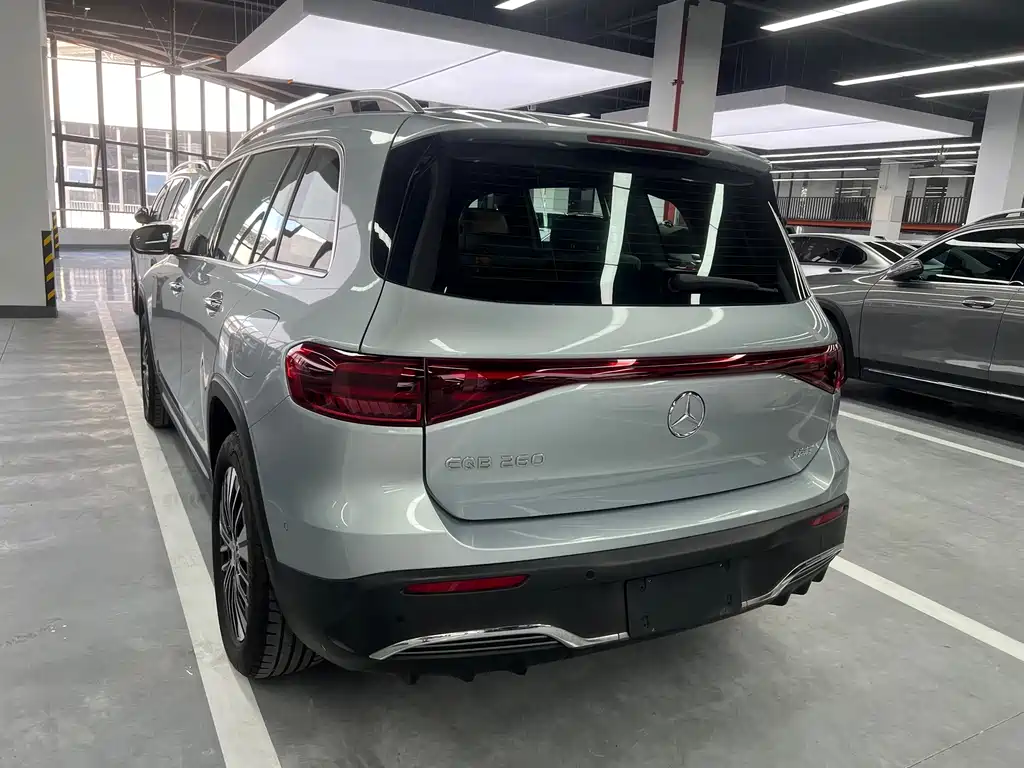 Mercedes-Benz EQB — миниатюра 10