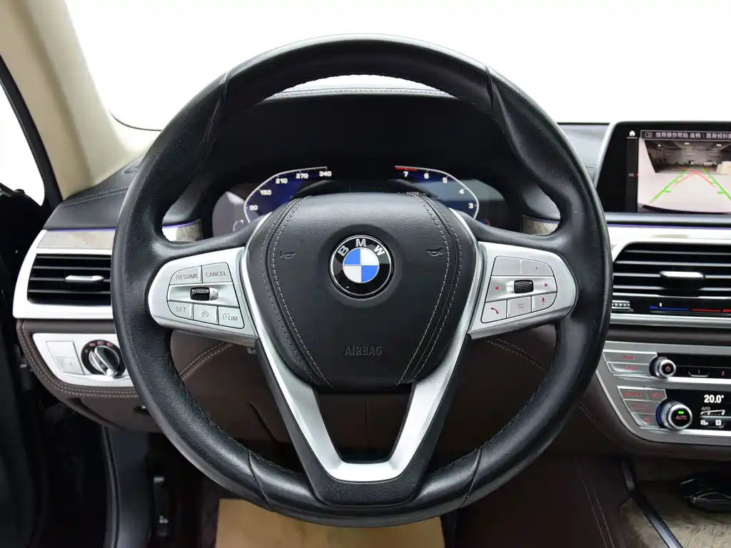 BMW 7 Series — миниатюра 6