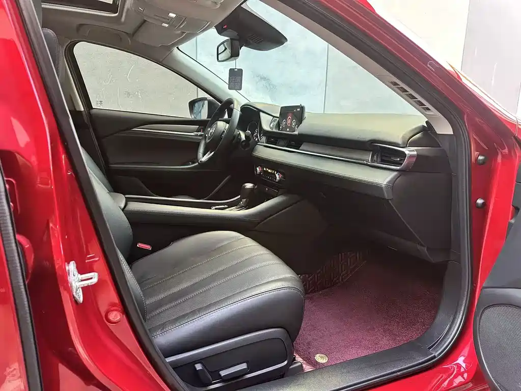 Mazda Atenza — миниатюра 8