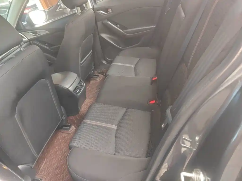 Mazda 3 Axela — миниатюра 17