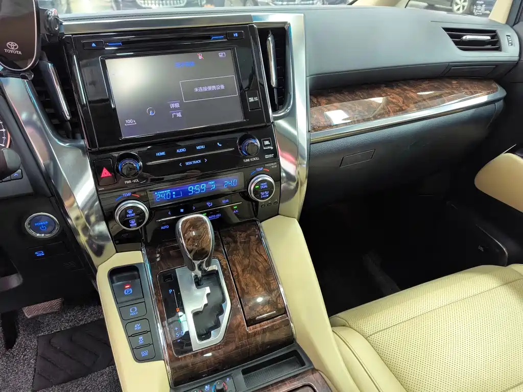 Toyota Alphard — фотографии объявления, Фото 11