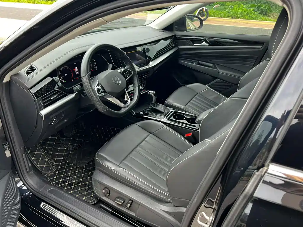 Volkswagen Passat 2023 330TSI Elite
