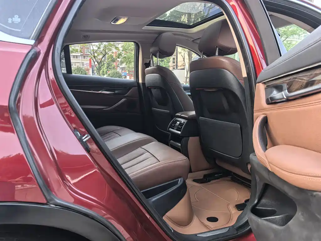 BMW X6 — миниатюра 9