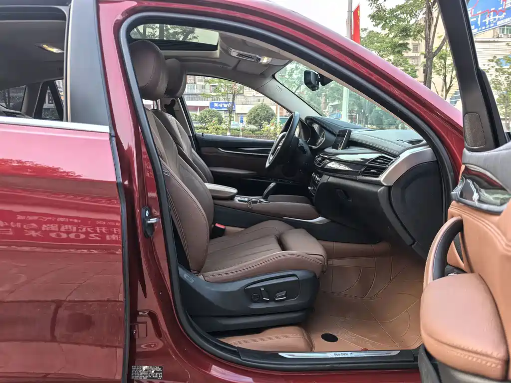 BMW X6 — миниатюра 10
