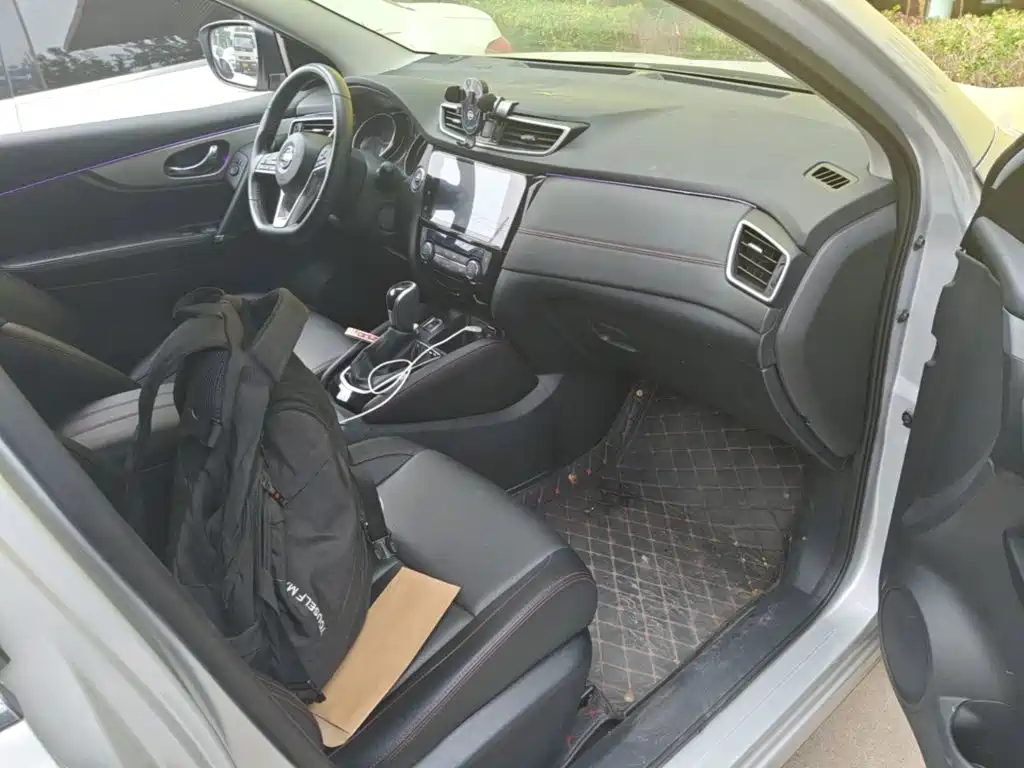 Nissan Qashqai — миниатюра 9