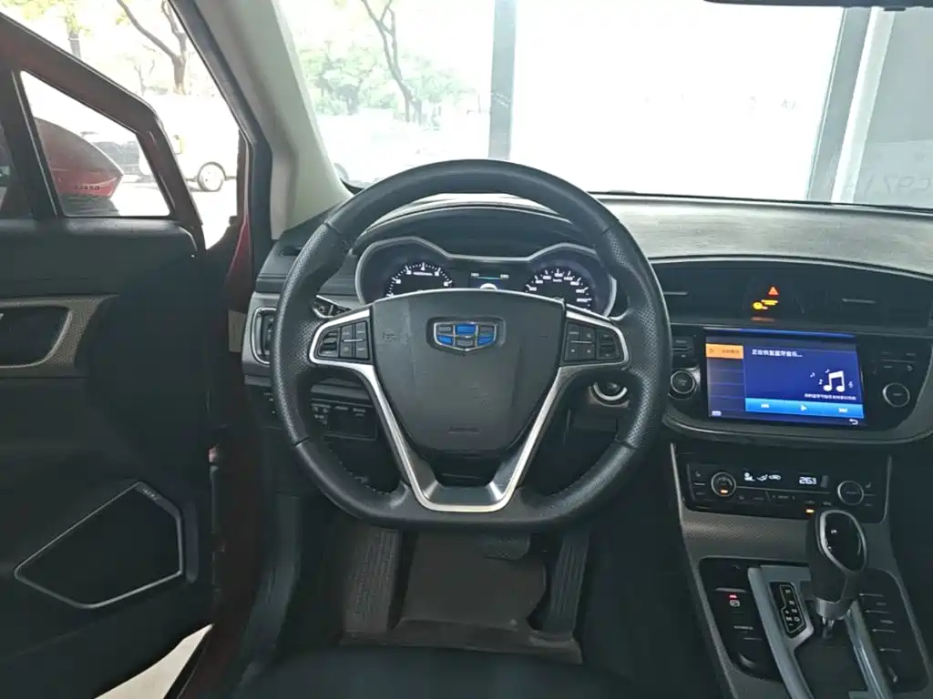 Geely Emgrand GS — миниатюра 11