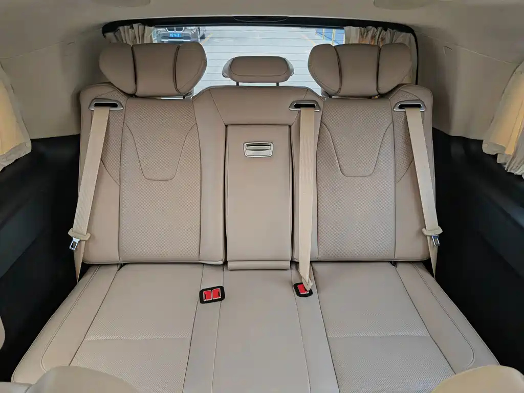 Mercedes-Benz V-Class — миниатюра 13