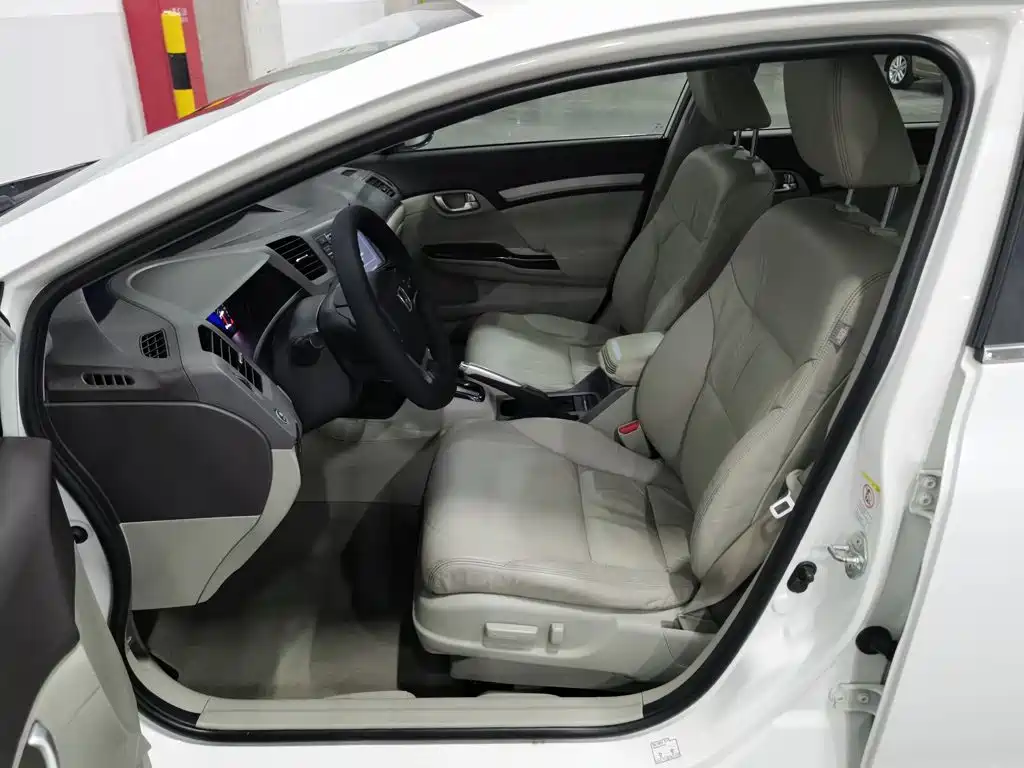 Honda Civic — миниатюра 10